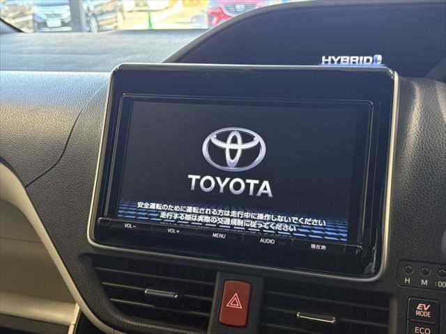 TOYOTA NOAH HYBRID 2018 Image 31