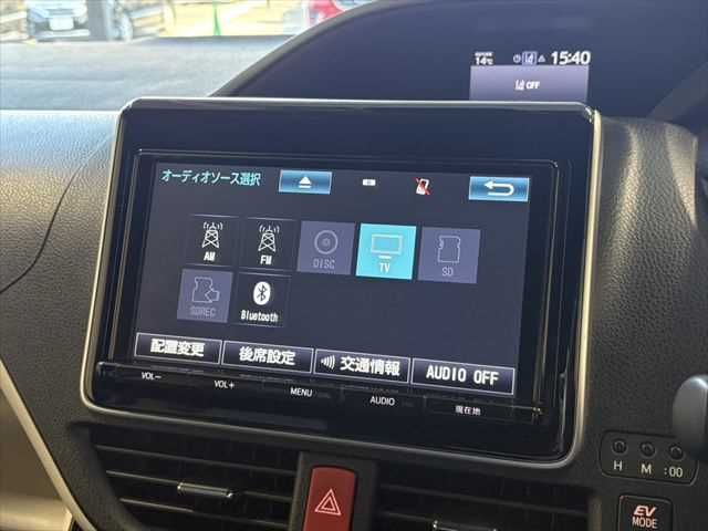 TOYOTA NOAH HYBRID 2018 Image 31