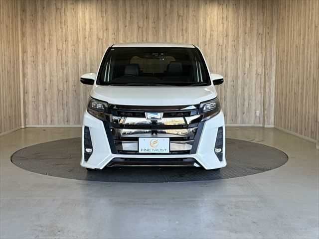 TOYOTA NOAH HYBRID 2018 Image 31