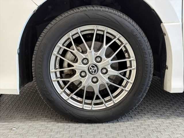 TOYOTA NOAH HYBRID 2018 Image 31