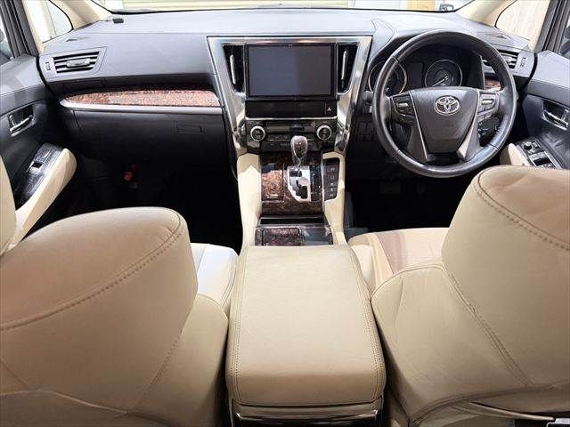TOYOTA ALPHARD HYBRID 4WD 2019 Image 31