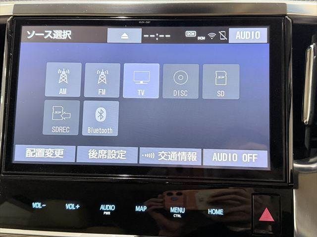 TOYOTA ALPHARD HYBRID 4WD 2019 Image 31