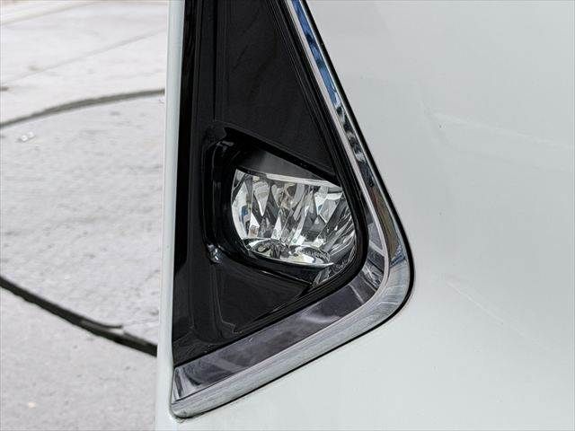 TOYOTA ALPHARD HYBRID 4WD 2019 Image 31