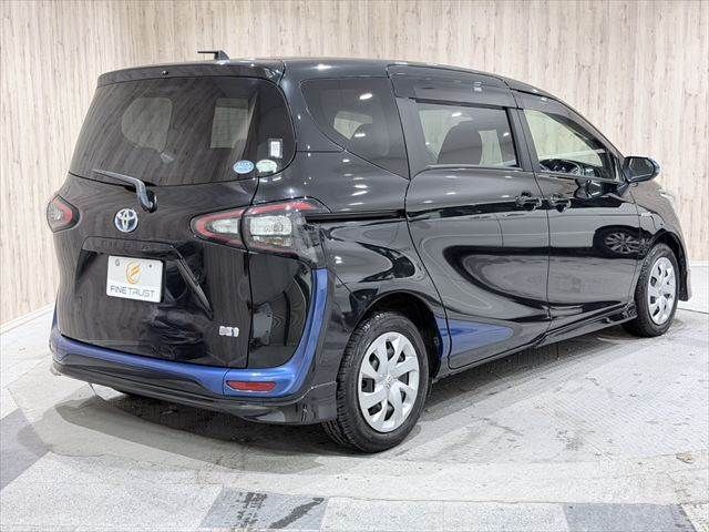 TOYOTA SIENTA HYBRID 2016 Image 31
