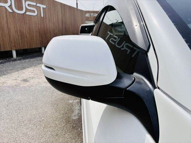 HONDA VEZEL HYBRID 2015 Image 31