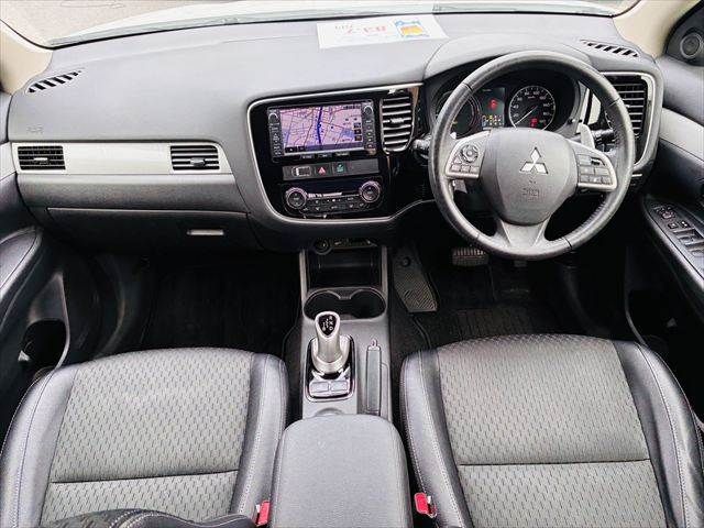 MITSUBISHI OUTLANDER PHEV 2014 Image 31