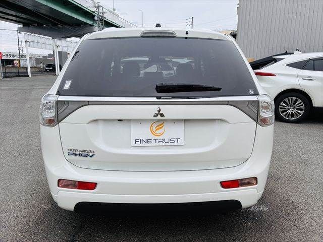 MITSUBISHI OUTLANDER PHEV 2014 Image 31