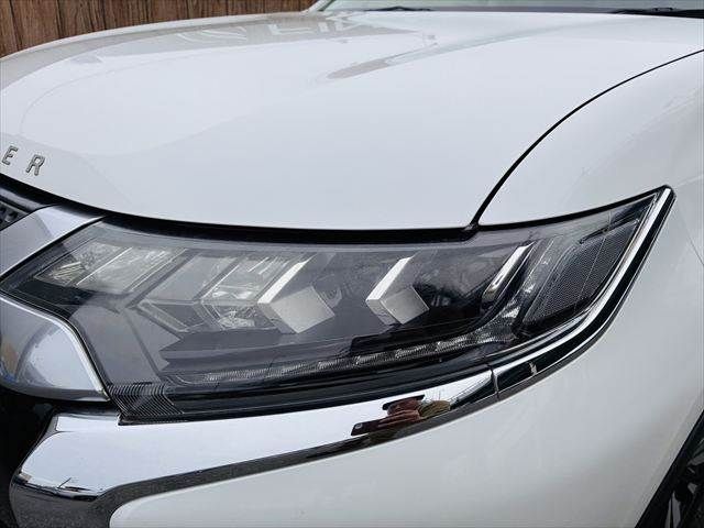 MITSUBISHI OUTLANDER 4WD 2018 Image 31