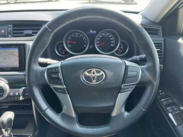 TOYOTA MARK X 2013 Image 31