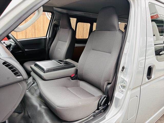 TOYOTA HIACE VAN 2WD 2016 Image 31