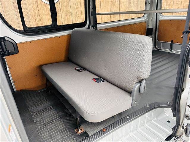 TOYOTA HIACE VAN 2WD 2016 Image 31