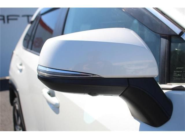 TOYOTA RAV4 PHV 2021 Image 31