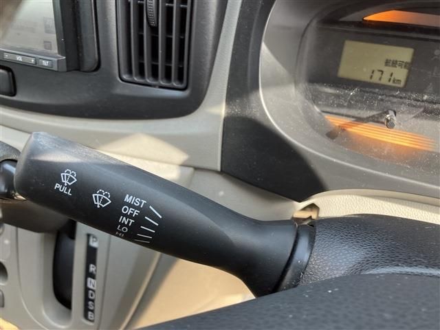 DAIHATSU MIRA E:S 2017 Image 31