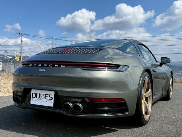 PORSCHE 911 2021 Image 31