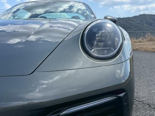 PORSCHE 911 2021 Image 31