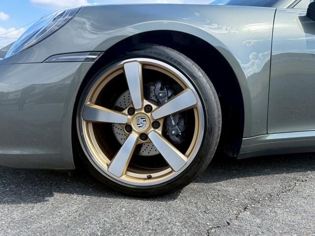 PORSCHE 911 2021 Image 31