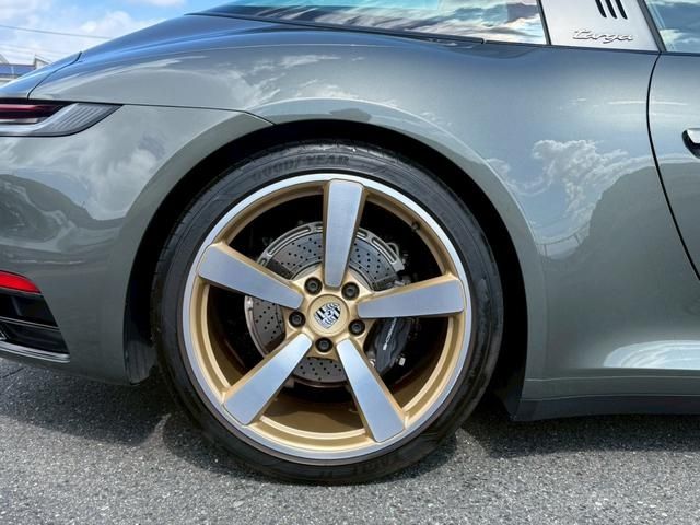 PORSCHE 911 2021 Image 31