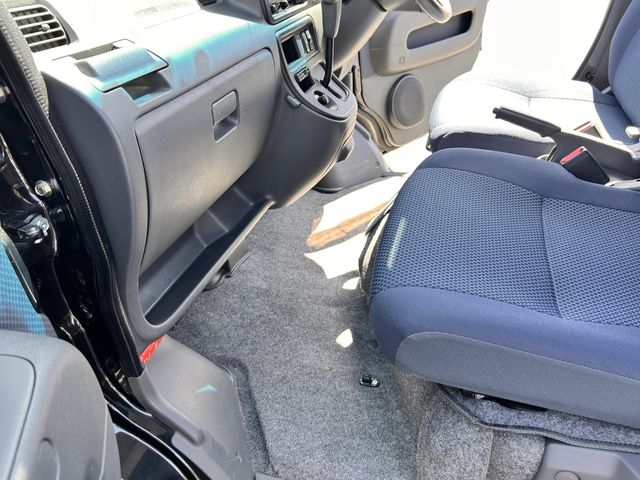 TOYOTA PIXIS VAN 2016 Image 31