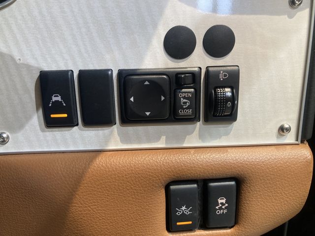 MITSUOKA VIEWT 2021 Image 31