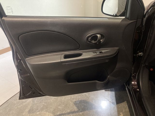 MITSUOKA VIEWT 2021 Image 31