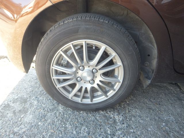 TOYOTA VITZ 2014 Image 31