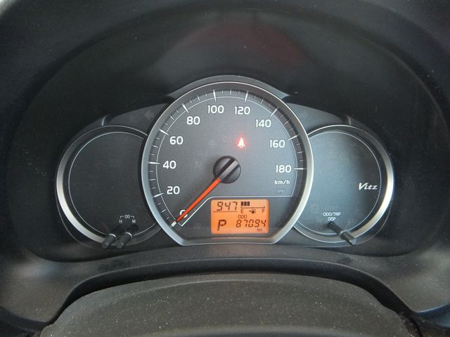 TOYOTA VITZ 2014 Image 31