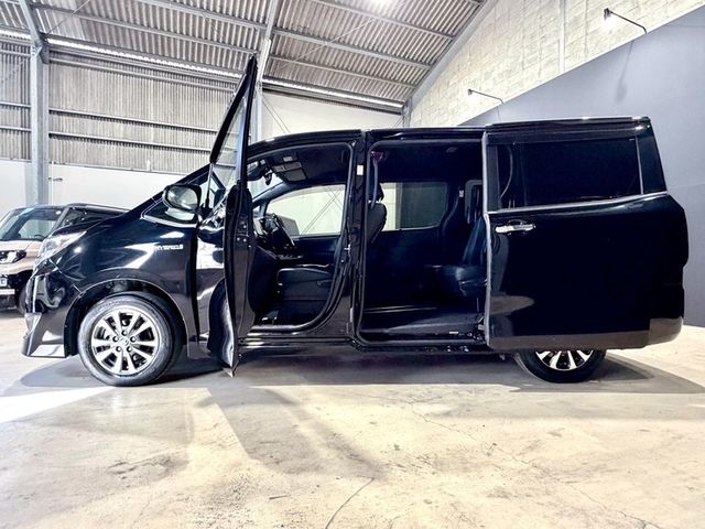 TOYOTA ESQUIRE HYBRID 2020 Image 31