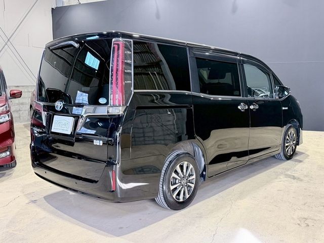 TOYOTA ESQUIRE HYBRID 2020 Image 31