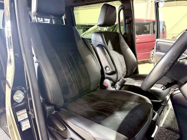 TOYOTA ESQUIRE HYBRID 2020 Image 31