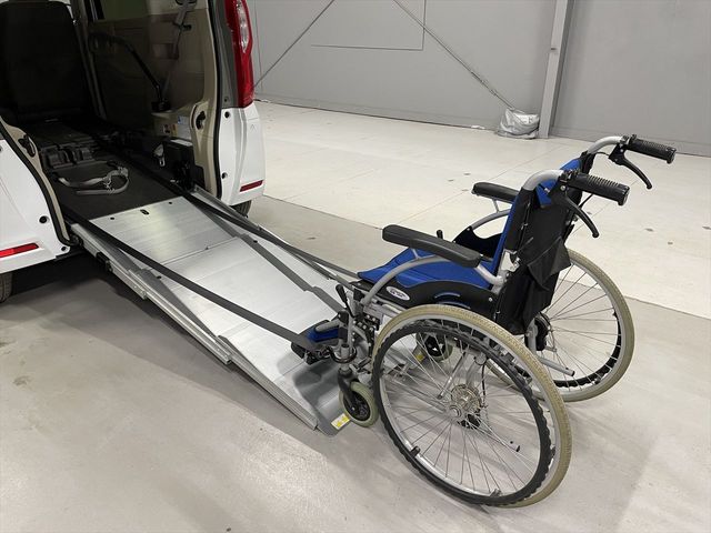 HONDA N BOX 2020 Image 31