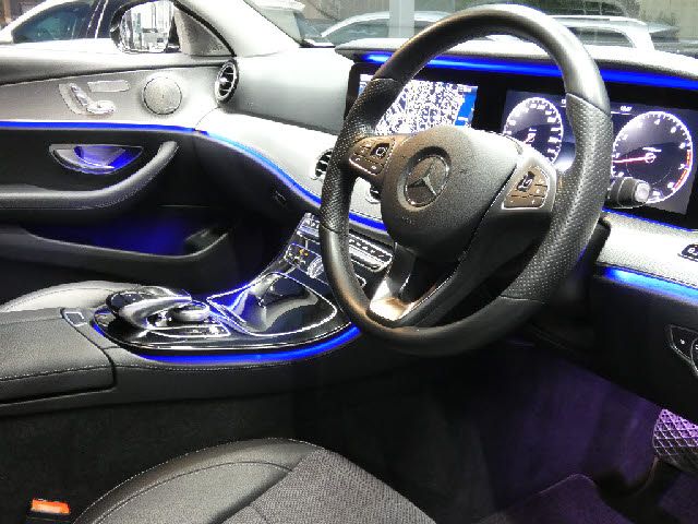 MERCEDES BENZ E CLAS 2017 Image 31