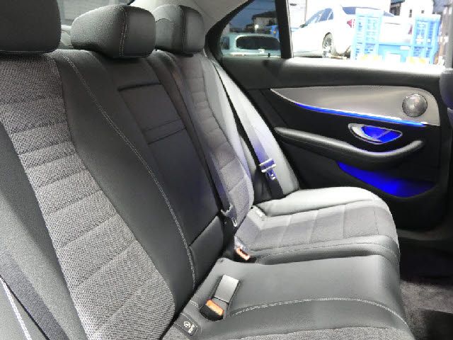 MERCEDES BENZ E CLAS 2017 Image 31
