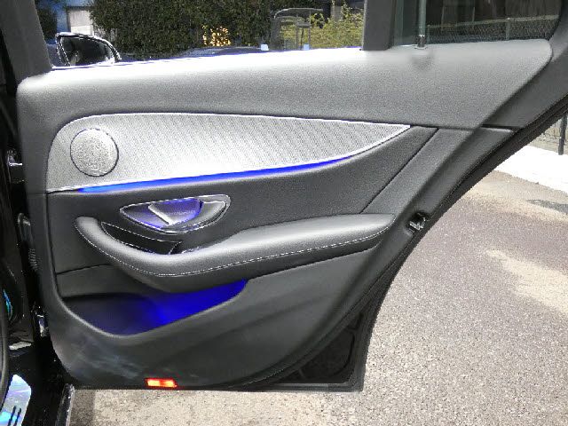 MERCEDES BENZ E CLAS 2017 Image 31
