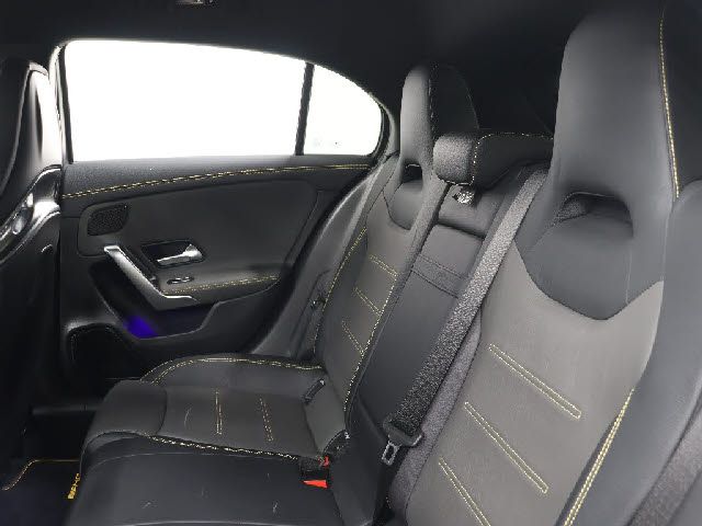 MERCEDES BENZ MERCEDES AMG A CLASS 2019 Image 31