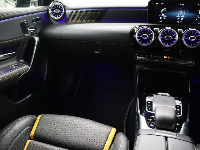 MERCEDES BENZ MERCEDES AMG A CLASS 2019 Image 31