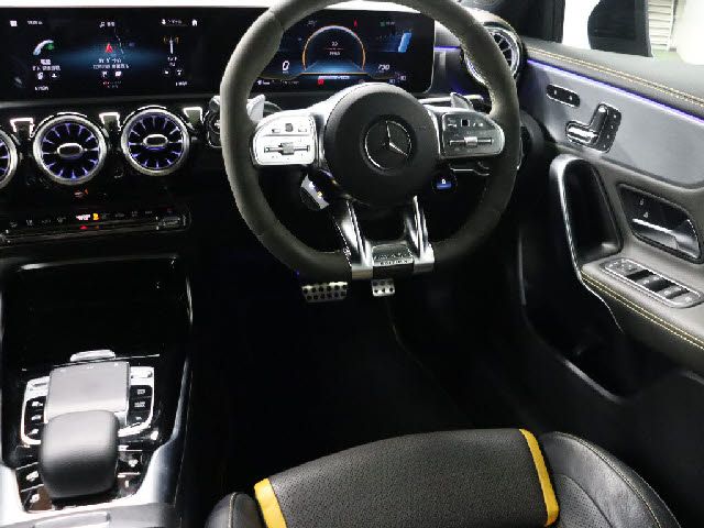 MERCEDES BENZ MERCEDES AMG A CLASS 2019 Image 31