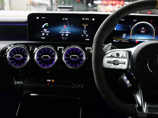 MERCEDES BENZ MERCEDES AMG A CLASS 2019 Image 31