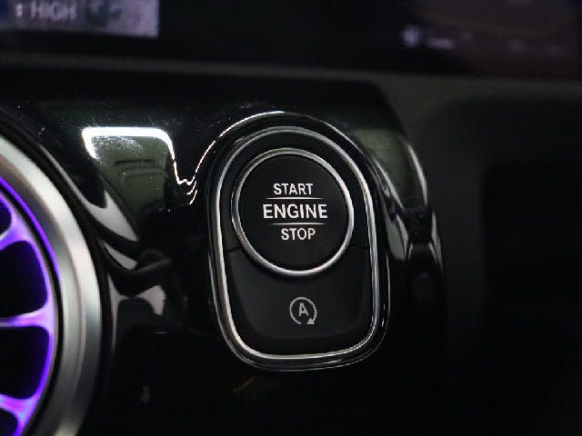 MERCEDES BENZ MERCEDES AMG A CLASS 2019 Image 31