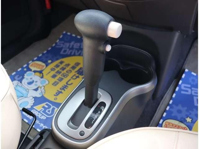 MITSUOKA VIEWT 2009 Image 31