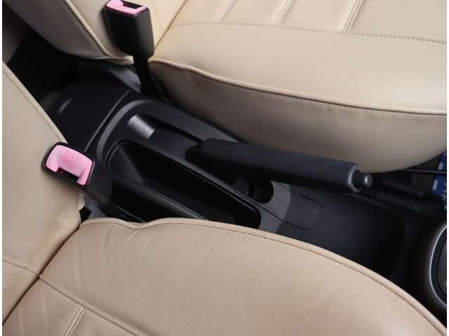 MITSUOKA VIEWT 2009 Image 31