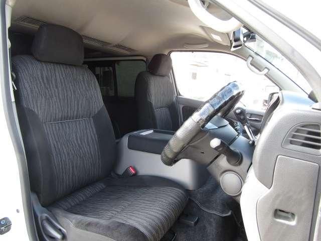 NISSAN NV350 CARAVAN 2020 Image 31