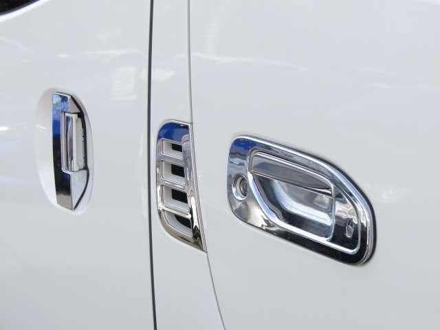 NISSAN NV350 CARAVAN 2020 Image 31