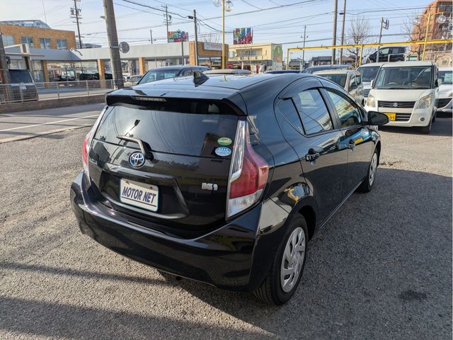 TOYOTA AQUA 2017 Image 31