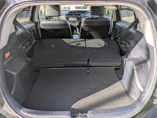 TOYOTA AQUA 2017 Image 31