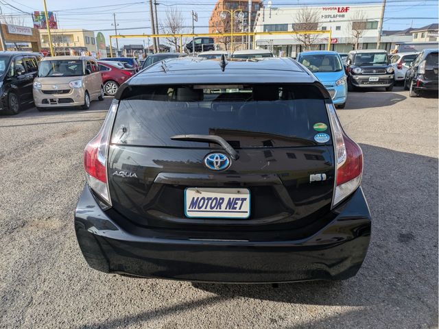 TOYOTA AQUA 2017 Image 31