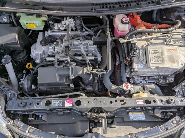 TOYOTA AQUA 2017 Image 31