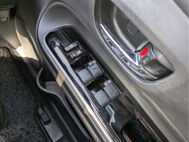 TOYOTA AQUA 2017 Image 31