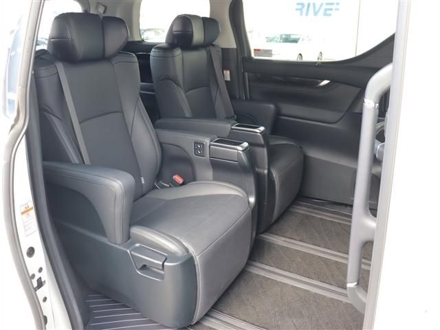 TOYOTA ALPHARD 2020 Image 31