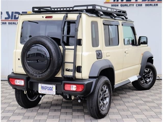 SUZUKI JIMNY NOMADE 2025 Image 31