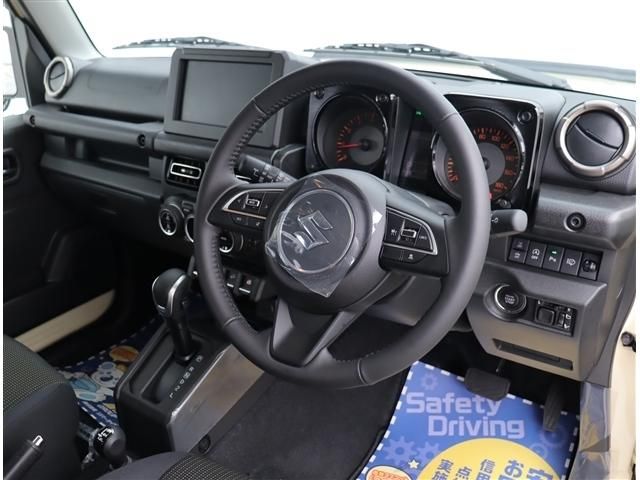 SUZUKI JIMNY NOMADE 2025 Image 31